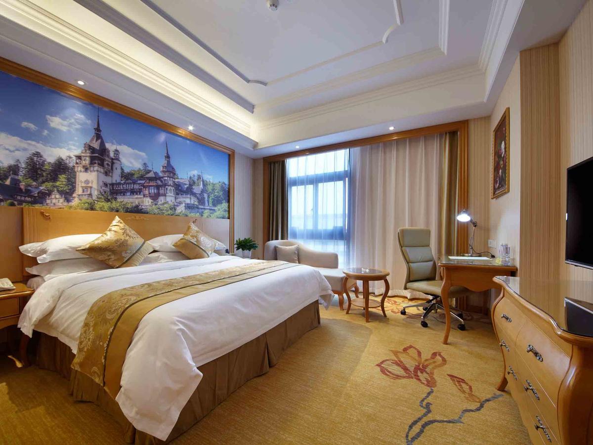 Vienna International Hotel Shanghai Baoshan Pangu Road Экстерьер фото