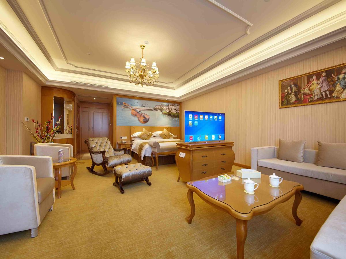 Vienna International Hotel Shanghai Baoshan Pangu Road Экстерьер фото