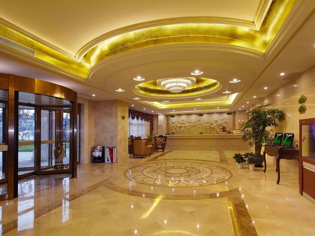 Vienna International Hotel Shanghai Baoshan Pangu Road Экстерьер фото