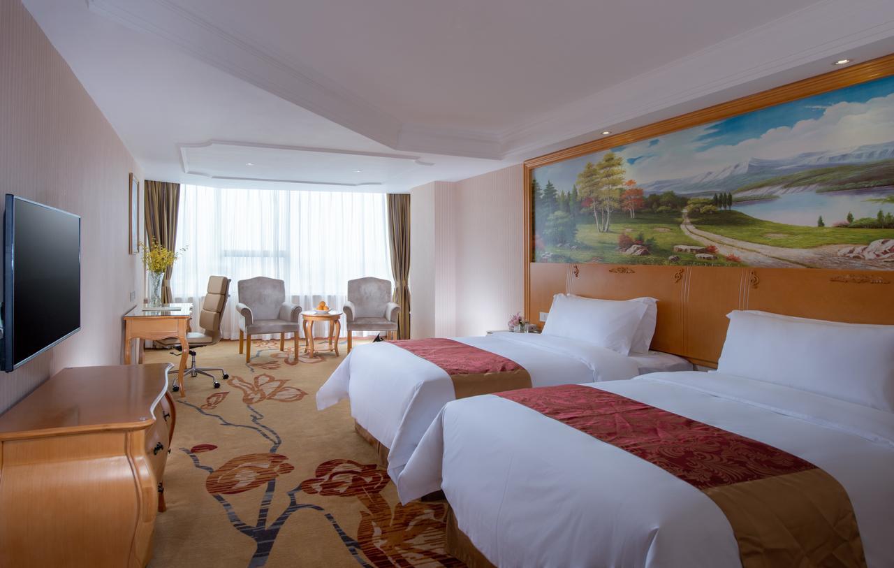 Vienna International Hotel Shanghai Baoshan Pangu Road Экстерьер фото