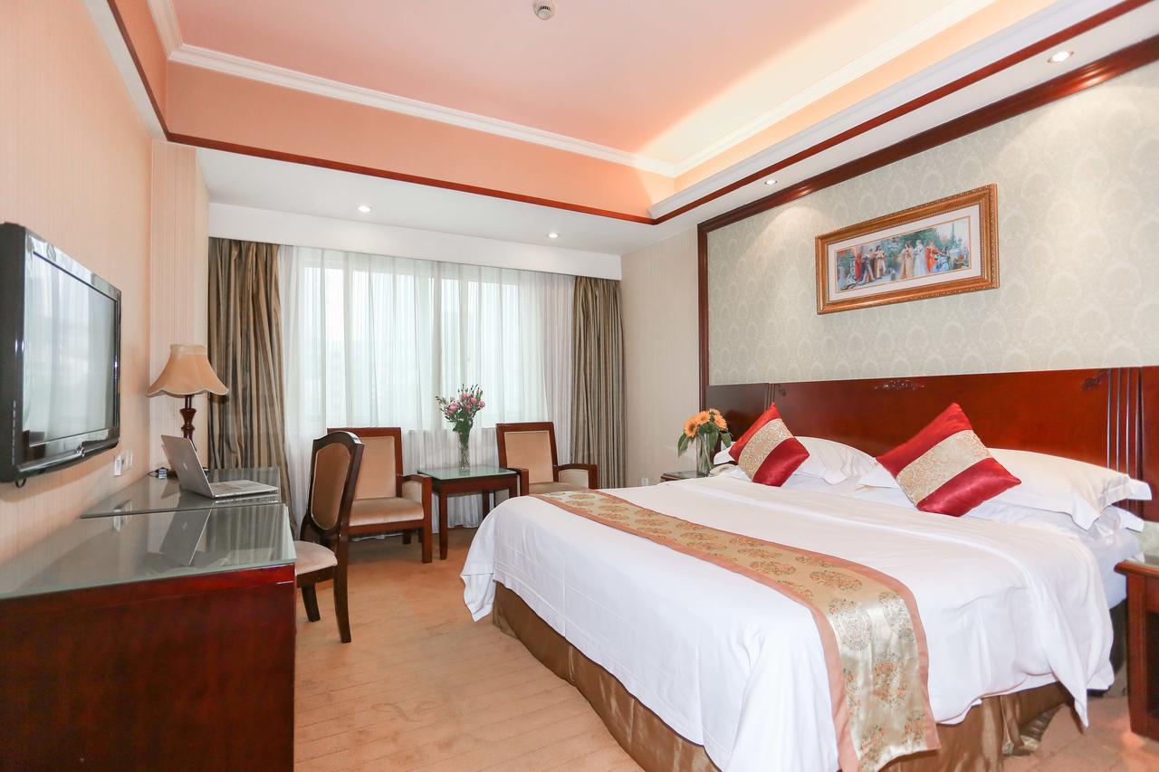 Vienna International Hotel Shanghai Baoshan Pangu Road Экстерьер фото